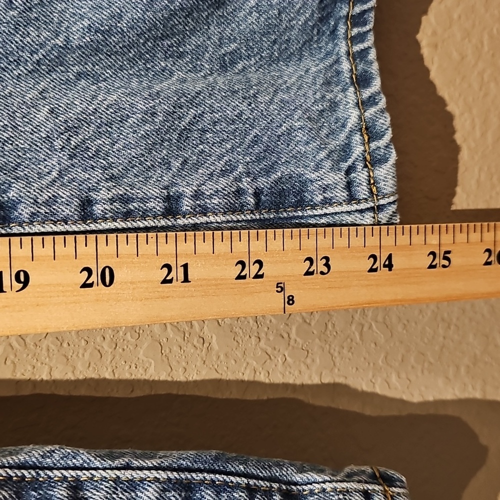 Song Wide Leg Light Wash Cropped Jeans Size 5 - Picture 4 of 5